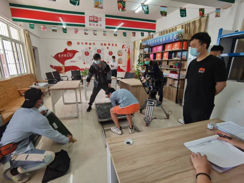莒县广告片拍摄公司：极简主义践行者，少即是多的视觉哲学